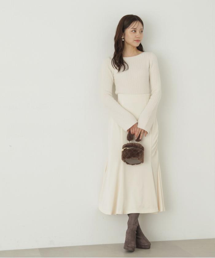 【美品】ESCADA SPORT フリル　中綿ベスト　XL  グラデーション GG QUILTING中綿ベスト[品番：MKSW0047941]｜GYDA（ジェイダ）の