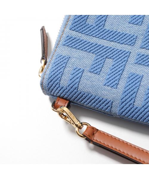 セール 22%OFF】FENDI クラッチバッグ 8N0178 AP4N デニム セール 22%OFF】FENDI クラッチバッグ 8N0178 AP4N デニム