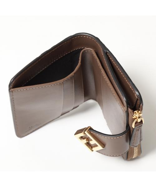 専用とさせて頂きます。m(_ _)m FENDI フェンディ FENDI FENDI 二つ折り財布 8M0508 ALV4 FF