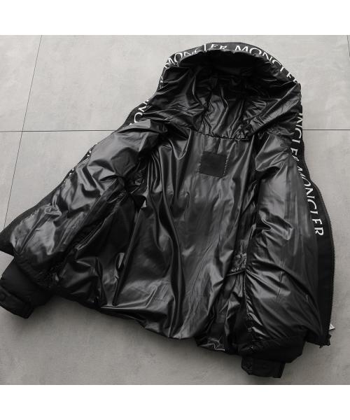 セール】MONCLER Matt Black ダウンジャケット YSER 1A00024