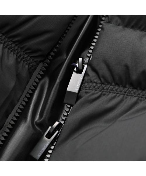 セール】MONCLER Matt Black ダウンジャケット YSER 1A00024