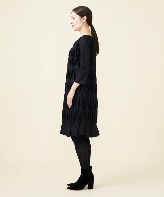 ヌキテパ　ラミー　スモッキング　ドレス　黒 Ramie Smocking Longsleeve Dress | Pasand by ne Quittez pas