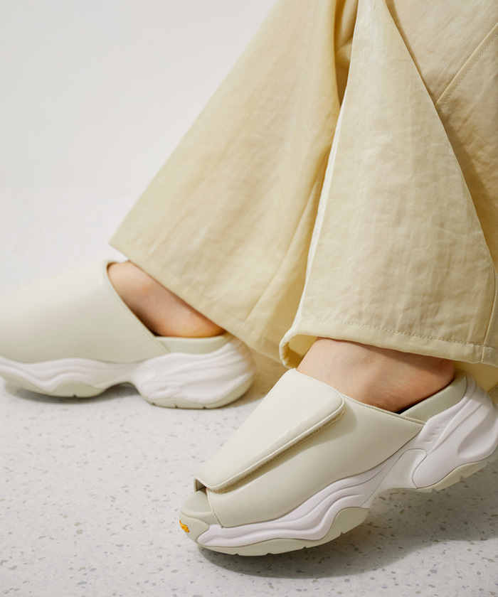 セール】Vibramパデッドサンダル(505802703) | アダム エ ロペ