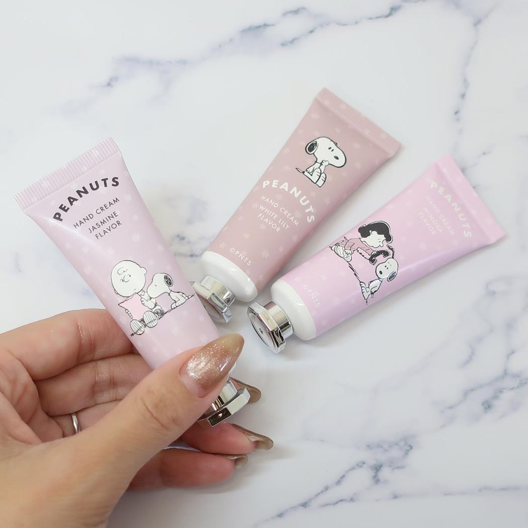 シネマコレクション cinemacollection スヌーピー ハンドケアギフト ハンドクリーム3本セット PINK ピーナッツ 粧美堂 プレゼント  ギフト (505802030) | シネマコレクション(cinemacollection) - d fashion
