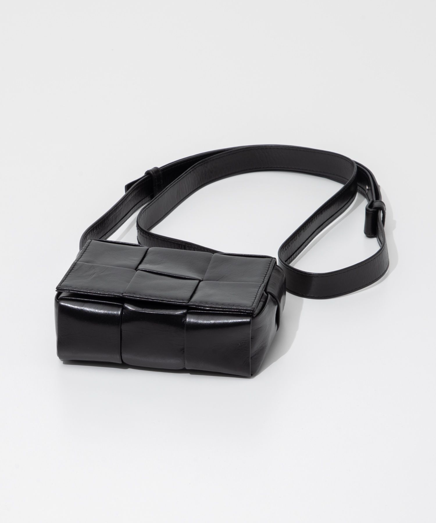 ボッテガヴェネタ BOTTEGA VENETA 667048 VCQ72 ショルダー