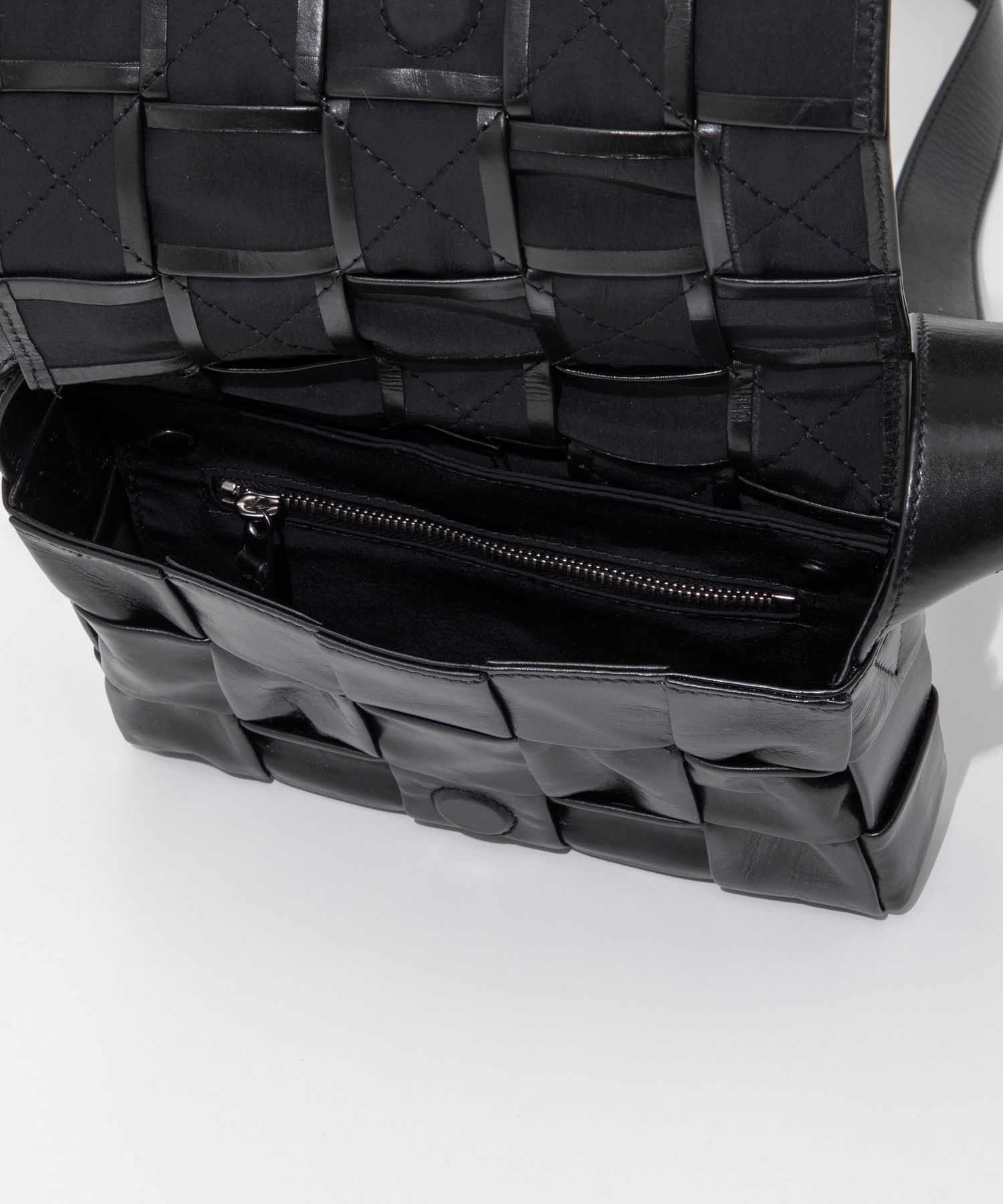 ボッテガヴェネタ BOTTEGA VENETA 717587 VCQ71 ショルダー ボッテガヴェネタ BOTTEGA VENETA 717587 VCQ71 ショルダー