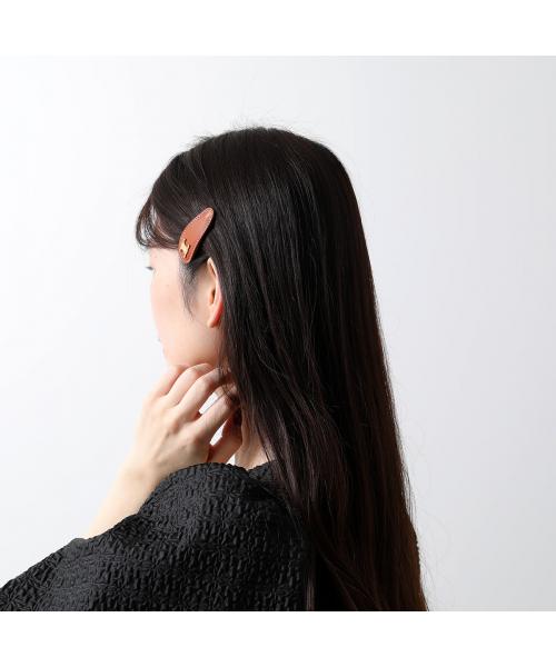 CELINE ヘアクリップ 460TD3BCS レザー トリオンフ(505814695 CELINE ヘアクリップ 460TD3BCS レザー トリオンフ(505814695