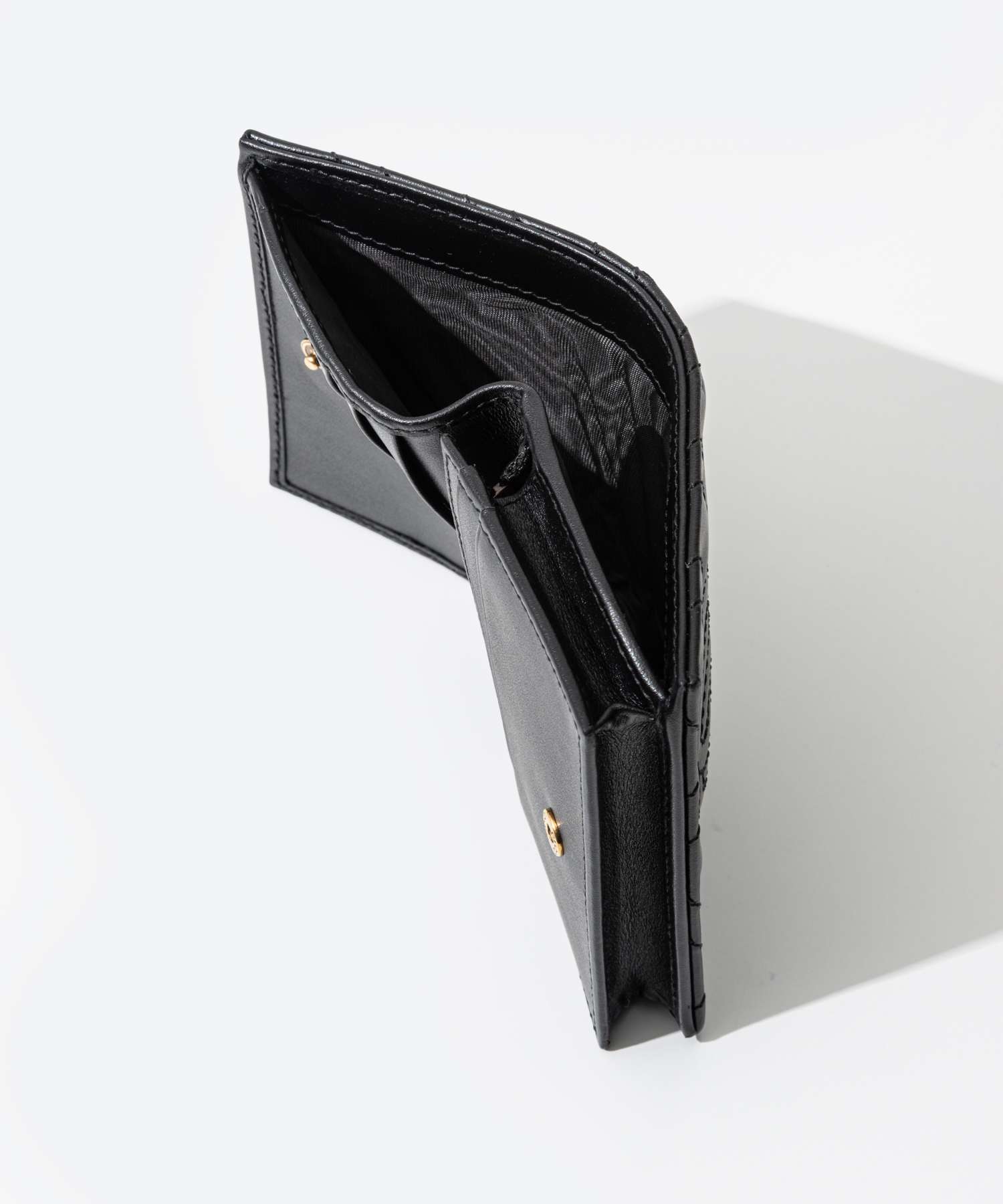 クーポン】グッチ GUCCI 466492 DTD1T 二つ折り財布 C.CASE(655M