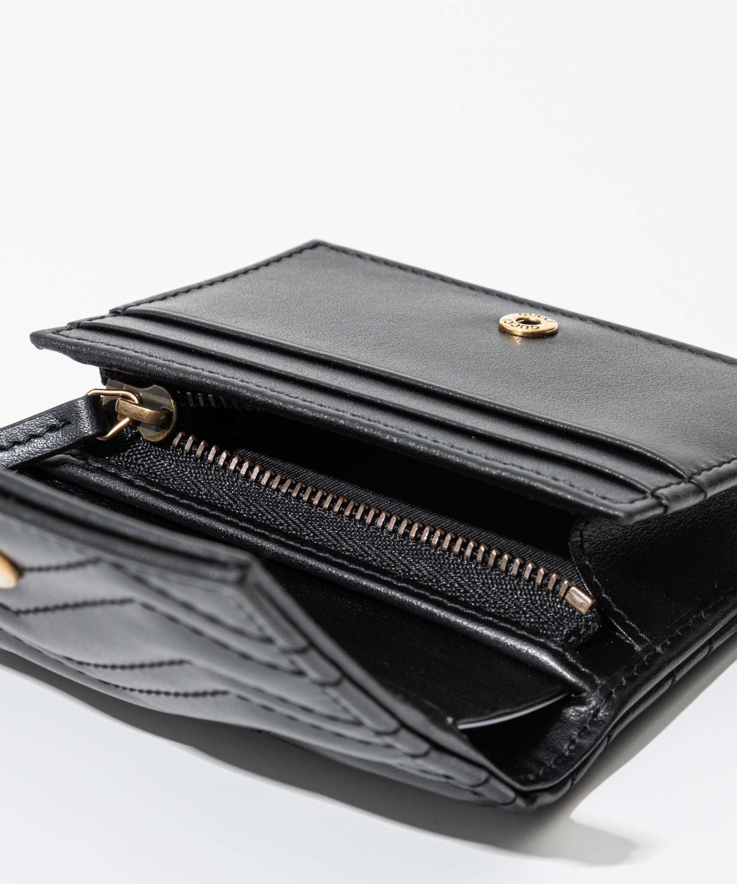 クーポン】グッチ GUCCI 466492 DTD1T 二つ折り財布 C.CASE(655M