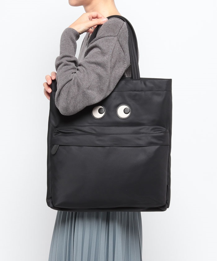 ANYA HINDMARCH】アニヤハインドマーチ トートバッグ EYES NYLON ANYA HINDMARCH】アニヤハインドマーチ トートバッグ EYES NYLON