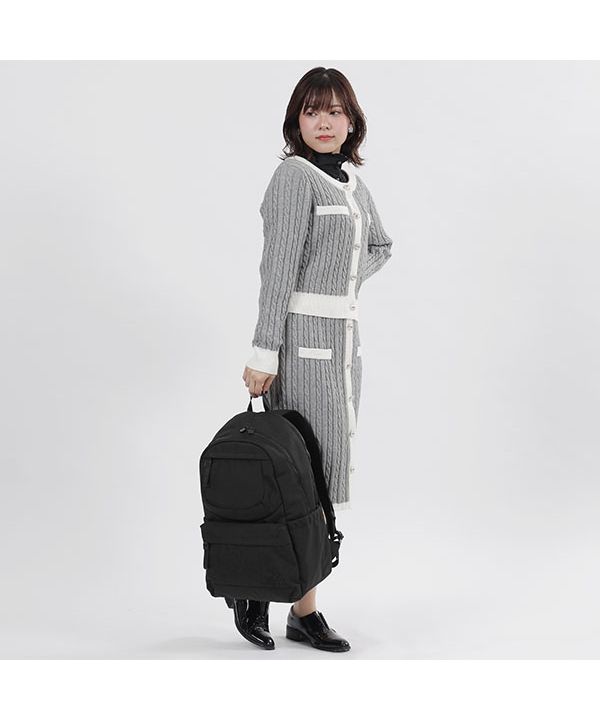 オールブラックシンプルロゴ リュックL(505826051) | マリークヮント(MARY QUANT) - d fashion