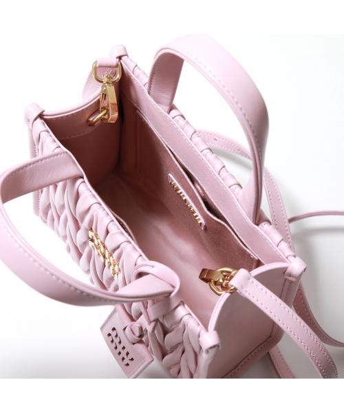 セール】MIUMIU ハンドバッグ MATELASSE マテラッセ 5BA277 N88 セール】MIUMIU ハンドバッグ MATELASSE マテラッセ 5BA277 N88