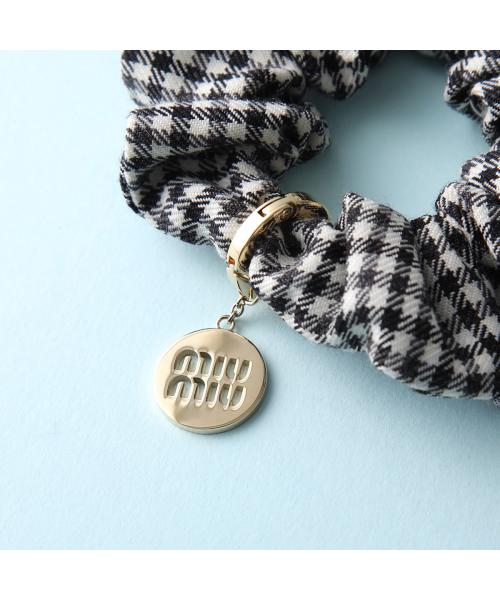 セール 11%OFF】MIUMIU シュシュ 5IF063 2F9H ギンガムチェック セール 11%OFF】MIUMIU シュシュ 5IF063 2F9H ギンガムチェック