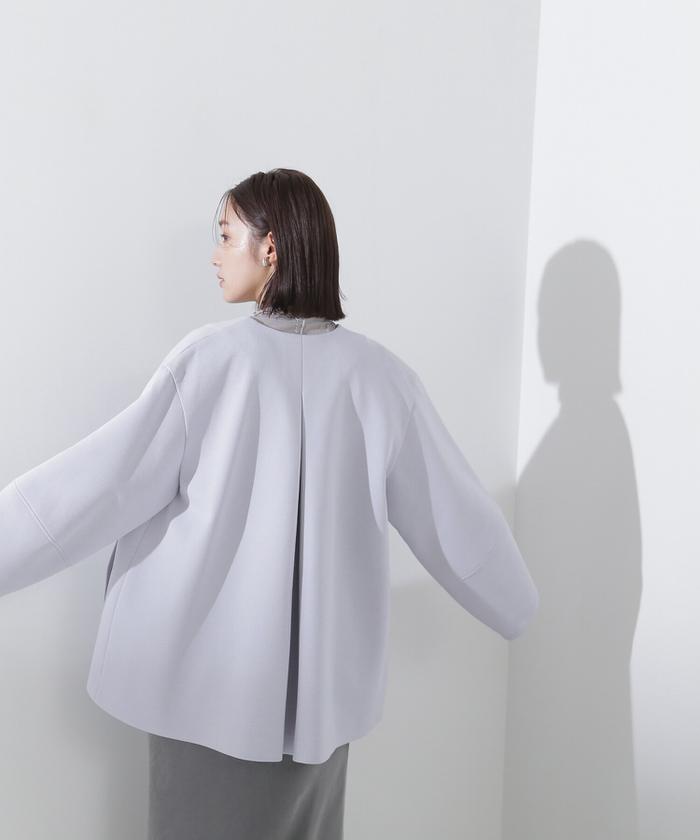 NATURAL BEAUTY BASIC ウールフォルムハーフコート フェイクファースリーブハーフコート 24AW | ナチュラル