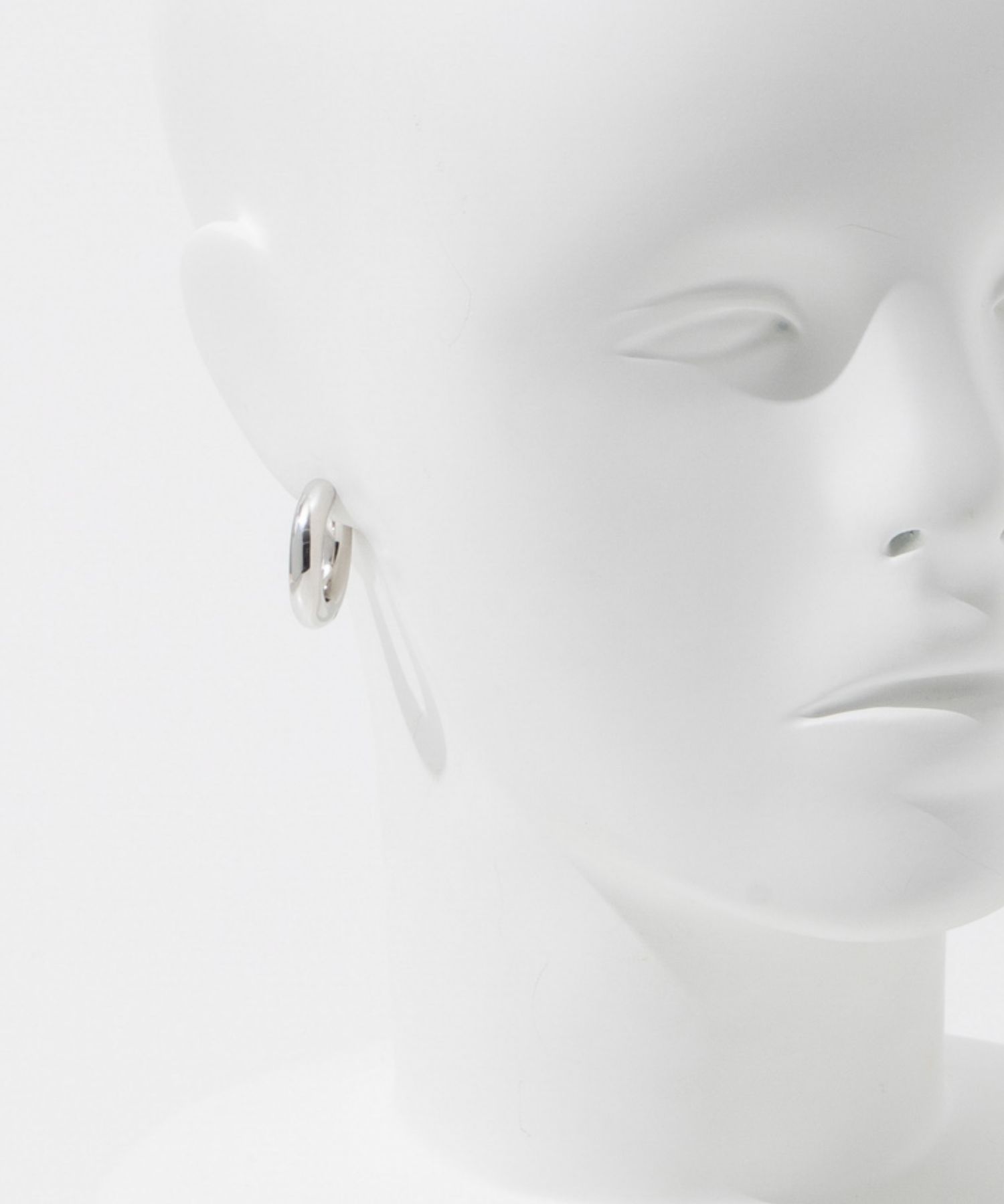 【国内即発】トムウッド ピアス 100147 S925 トムウッド TOM WOOD 100147 ECH10352NA01 S925 ピアス Chunky