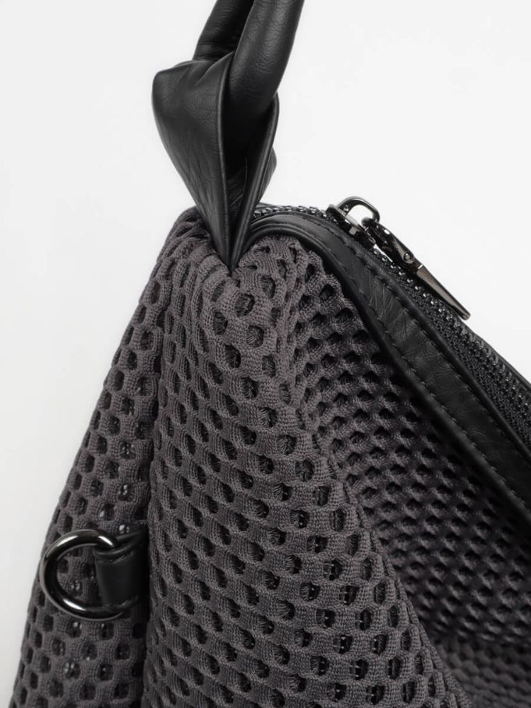 【美品】ヌエール メッシュ トートバッグ ハンドバッグ　黒 クーポン】ヌエール nouer メッシュデザイントートバッグ
