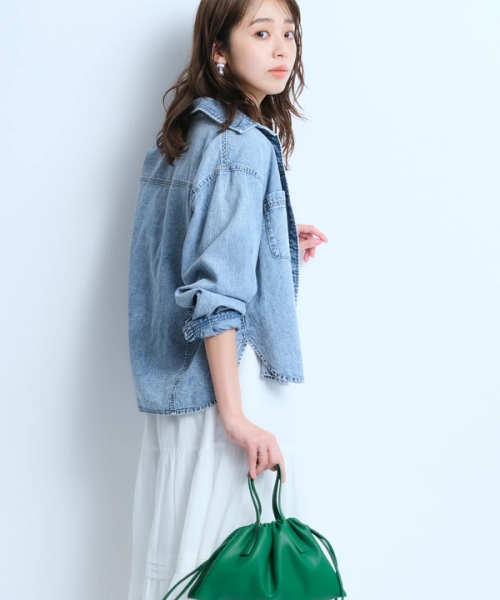 ジャスグリッティー JUSGLITTY クロップドデニムシャツ