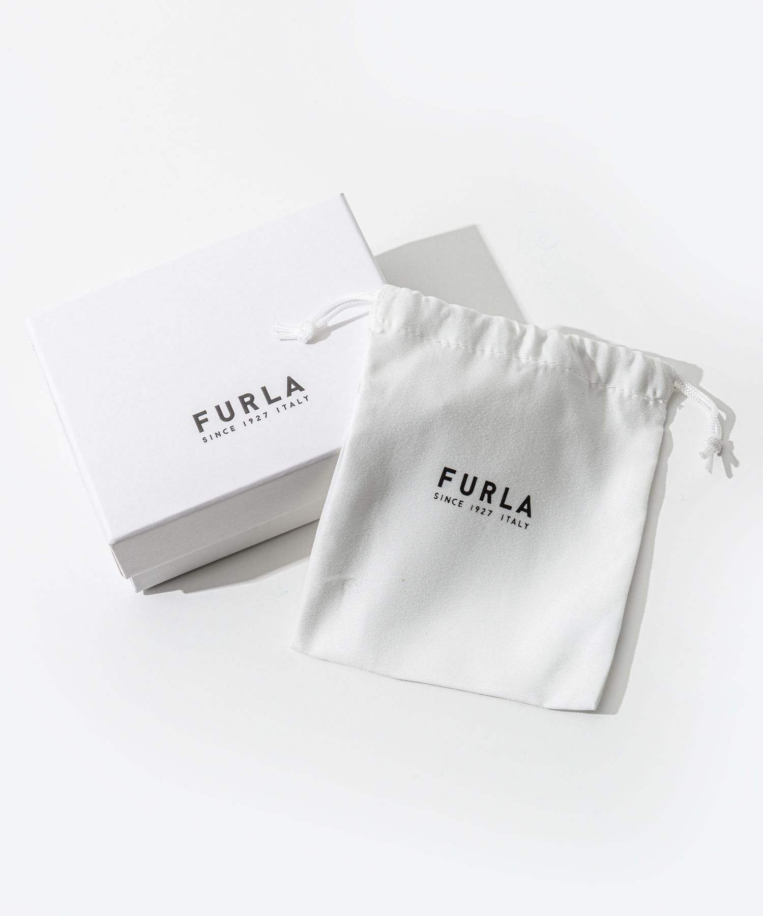 国内発送 送料無料☆FURLA WP00305 CAMELIA カードケース フルラ FURLA WP00305 ARE000 カードケース CAMELIA S CARD CASE