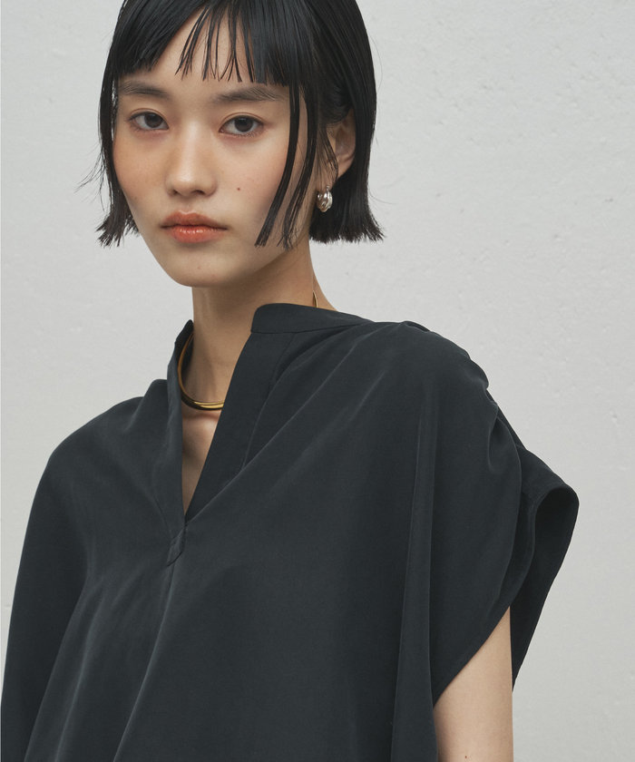 美品　GALLARDA GALANTEアムンゼンギャザースリーブブラウス　黒　F アムンゼンタックスリーブブラウス | GALLARDAGALANTE(ガリャル
