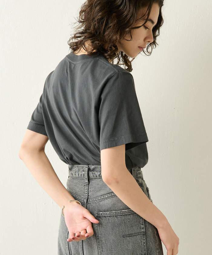 【Sporty&Rich】HEALTH CLUB クロップドTシャツ Sporty & Rich - NY HEALTH CLUB CROPPED T-SHIRT BLACK – LE