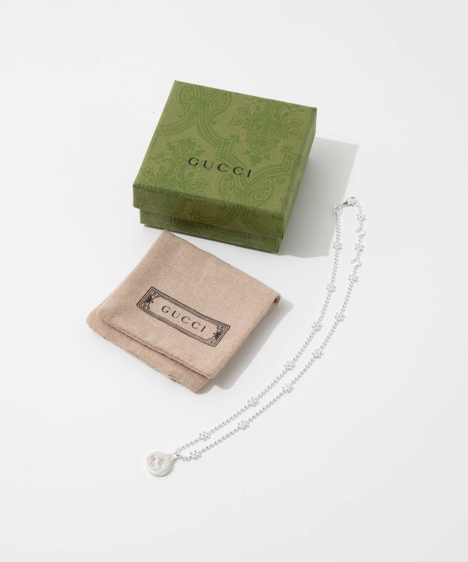 セール】グッチ GUCCI 479221 J8400 ネックレス INTERLOCKING セール】グッチ GUCCI 479221 J8400 ネックレス INTERLOCKING