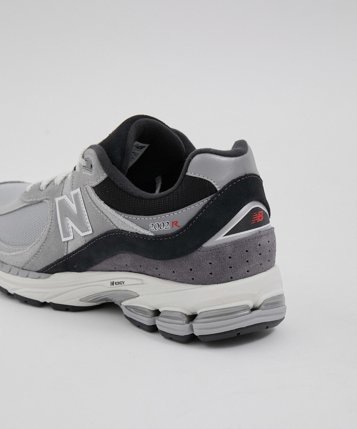 ニューバランス 2002R　お値下げしました。 New balance 2002R】念願の購入！激渋スニーカーのレビュー＆着