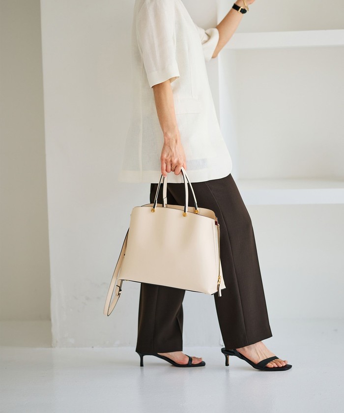 E'POR】Y BAG Medium【軽量】【メディア掲載】(505874193