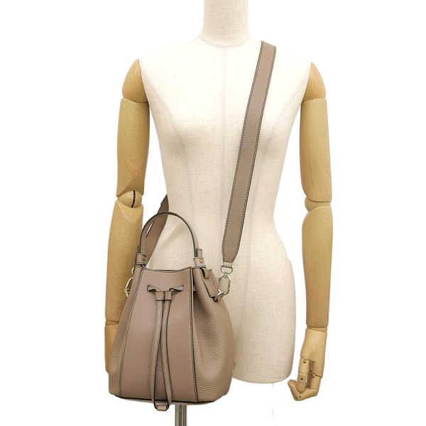 <美品>フルラ　FURLA バック フルラ FURLA バッグ （ゴールド） -ファッション通販 FASHION