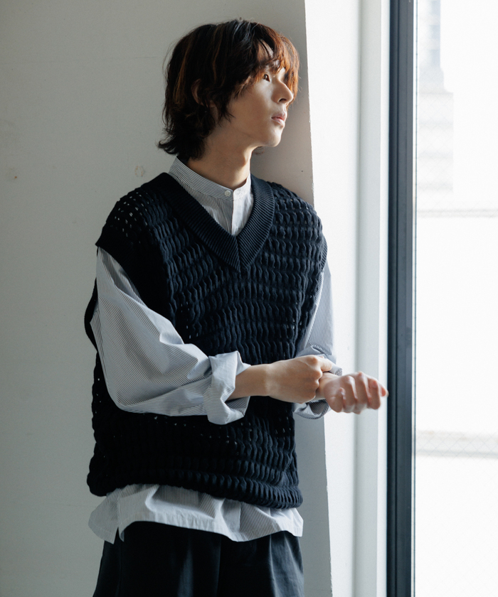 セール 65%OFF】【WEB限定】透かし編み ケーブル ニットベスト