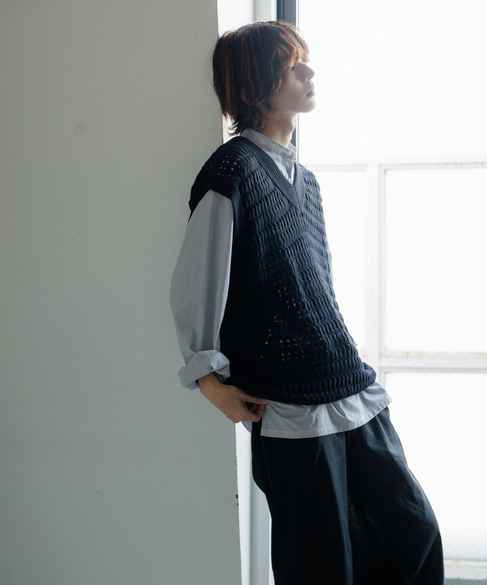楽天市場】【WEB限定】スラッシュケーブルニットジレ