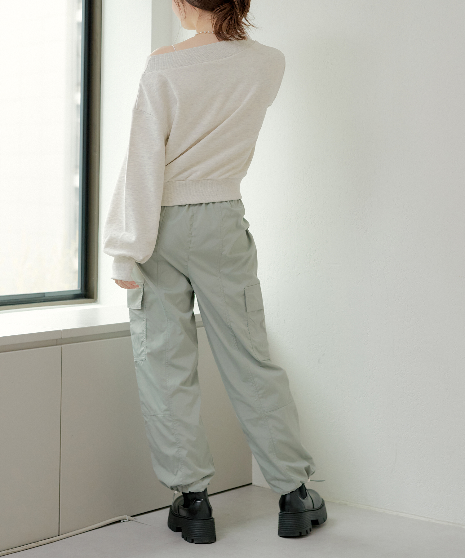 AEWEN MATOPH オリーブ色 カーゴパンツ AEWEN MATOPH オリーブ色 カーゴパンツ