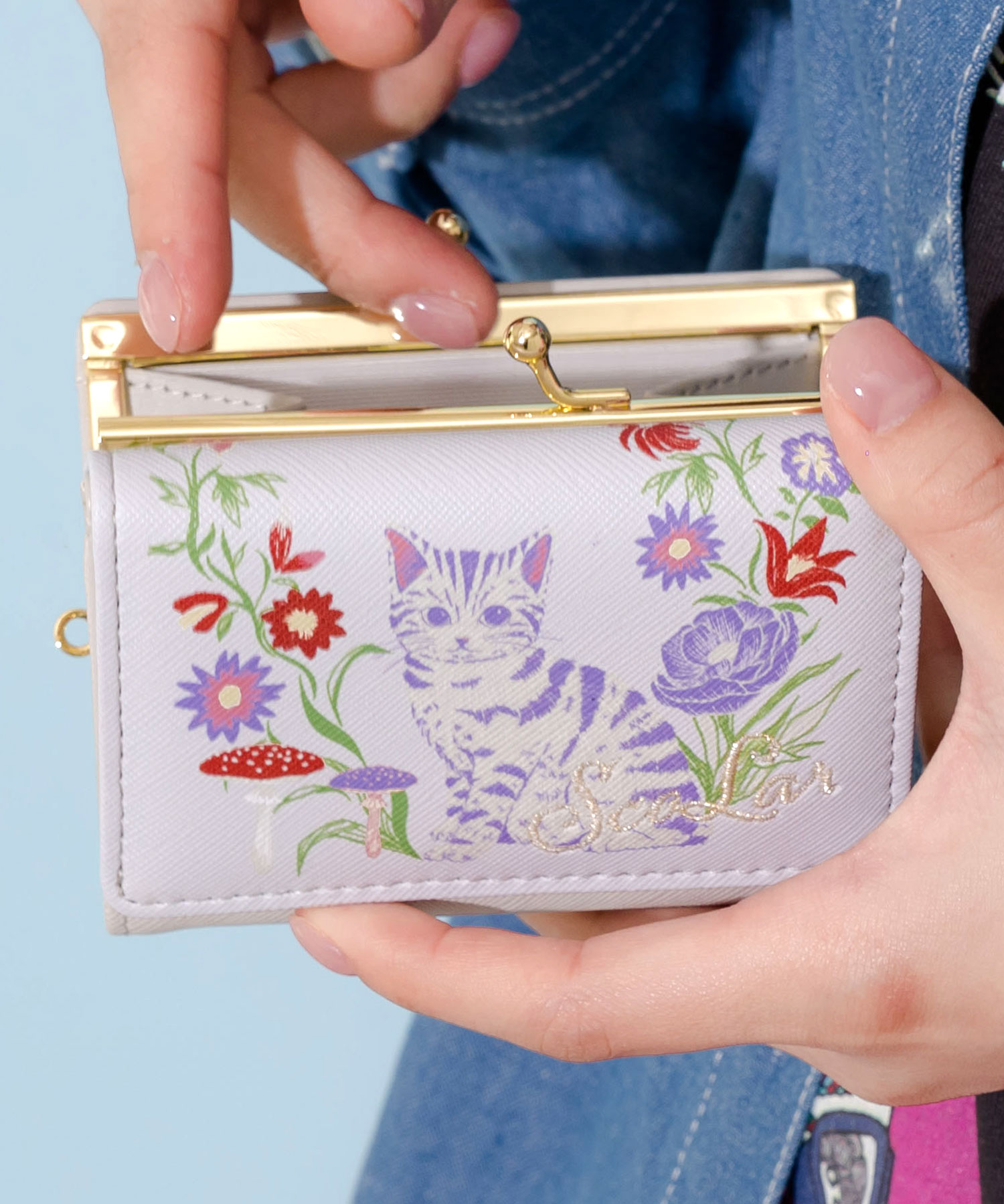 クーポン】【セール 10%OFF】スカラー ScoLar ネコ花刺繍がま口