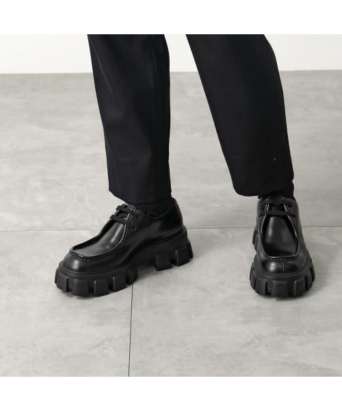 PRADA モノリス 張り付か サイドゴアブーツ PRADA モノリス 張り付か サイドゴアブーツ