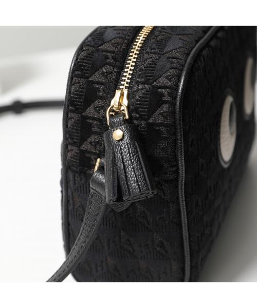 ANYA HINDMARCH アニヤハインドマーチ ショルダーバッグ Cross