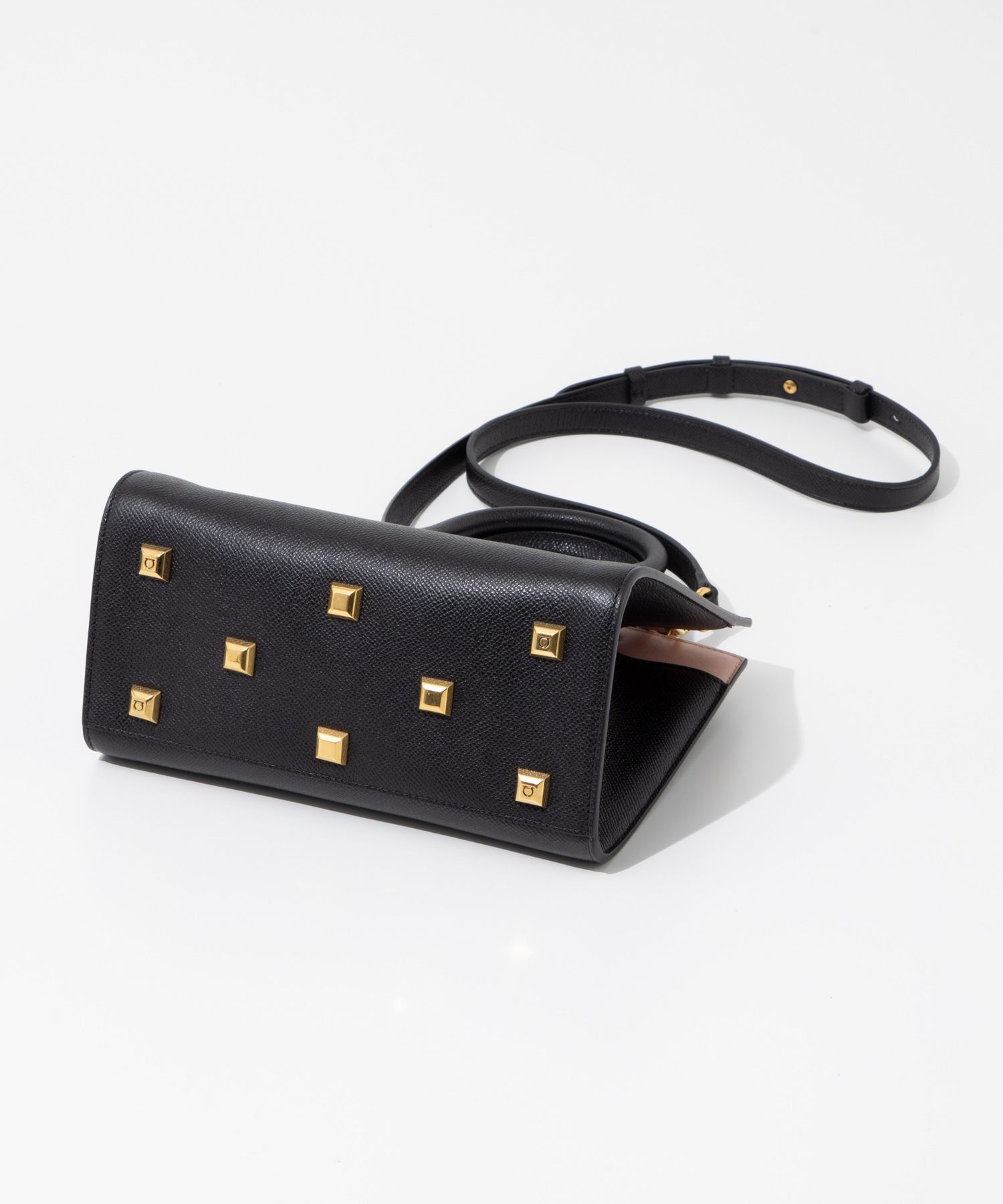 サルバトーレフェラガモ Salvatore Ferragamo ハンドバッグ サルバトーレフェラガモ Salvatore Ferragamo ハンドバッグ