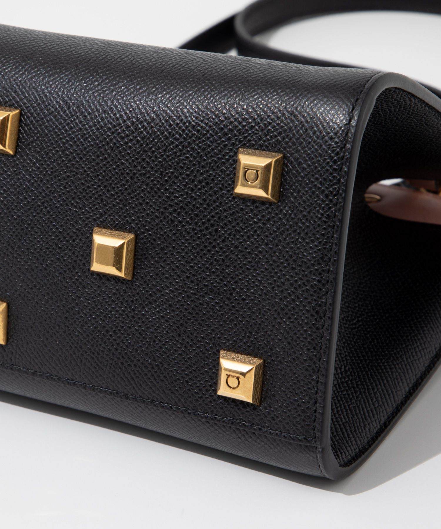 サルバトーレフェラガモ Salvatore Ferragamo ハンドバッグ サルバトーレフェラガモ Salvatore Ferragamo ハンドバッグ