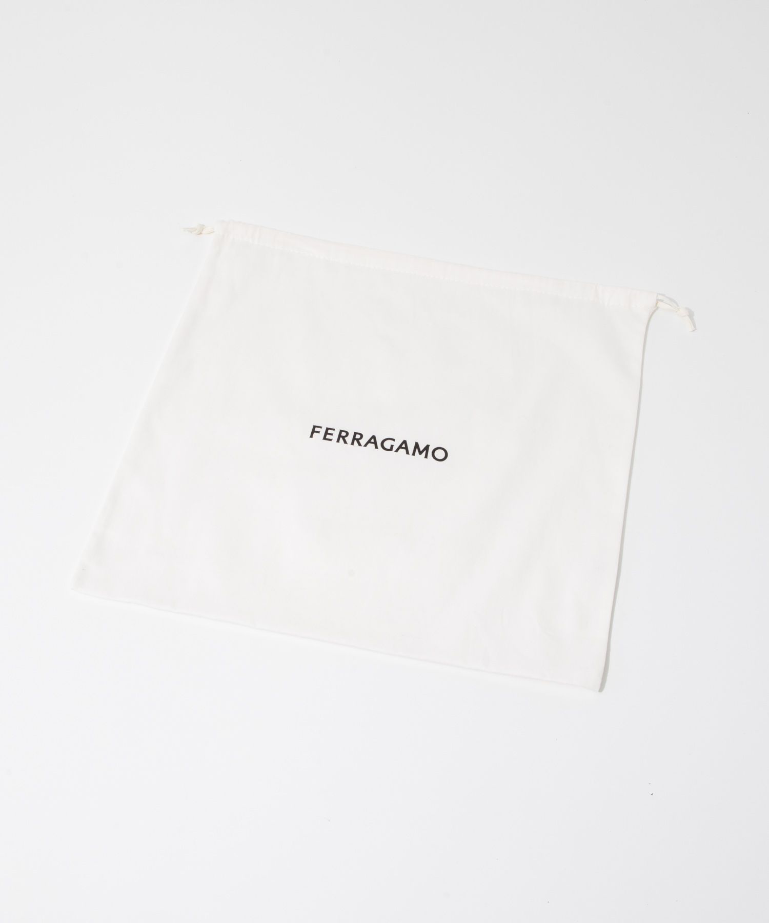 サルバトーレフェラガモ Salvatore Ferragamo ハンドバッグ サルバトーレフェラガモ Salvatore Ferragamo ハンドバッグ