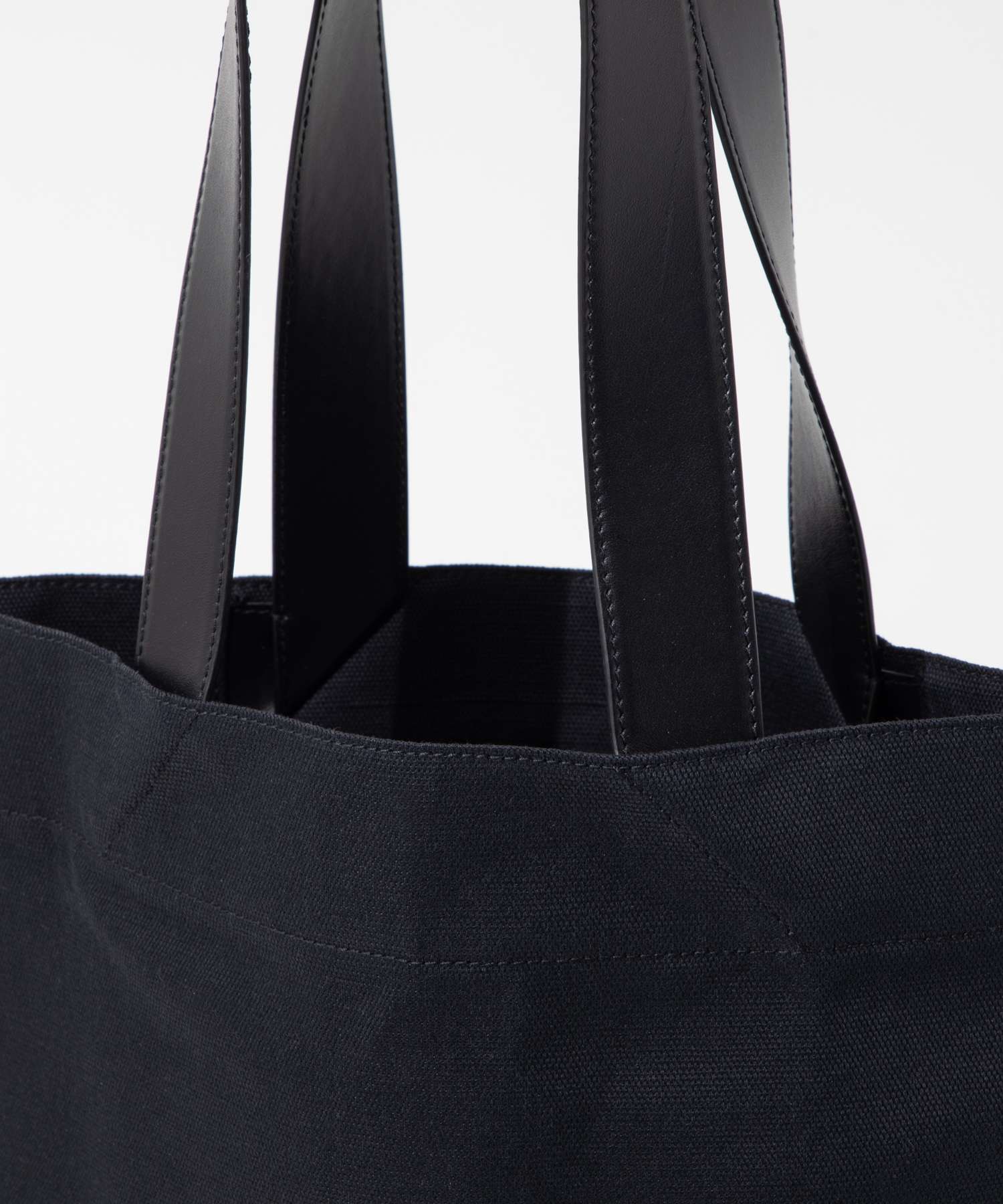 セール】ジルサンダー Jil Sander J26WC0004 P4863 トートバッグ