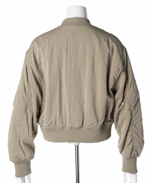 Apuweiser-richeクロップドMA-1
