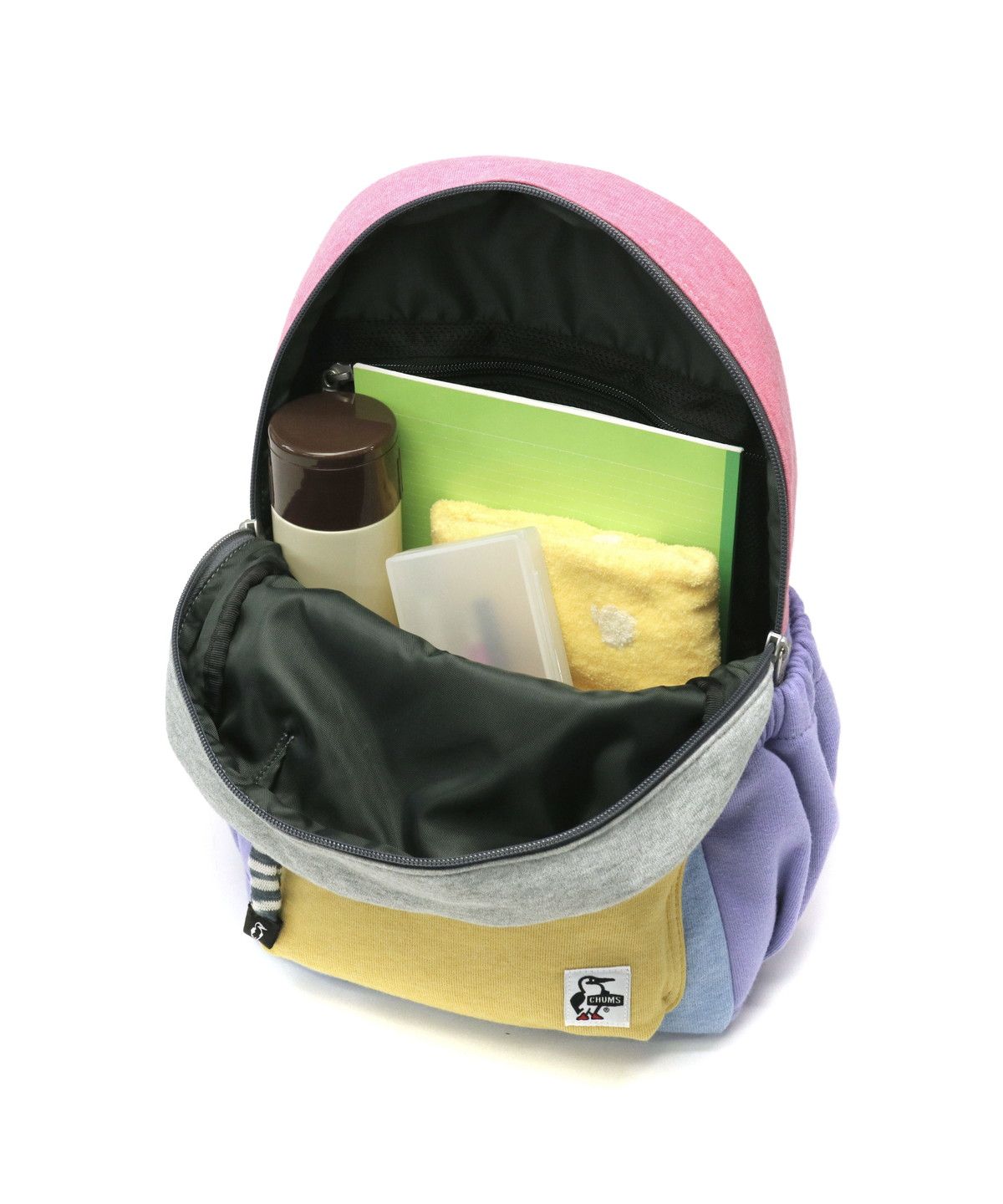 【美品】CHUMS リュック バックパック 　総柄 カラフル A4 CHUMS - 美品 CHUMS リュック バックパック 総柄 カラフル A4