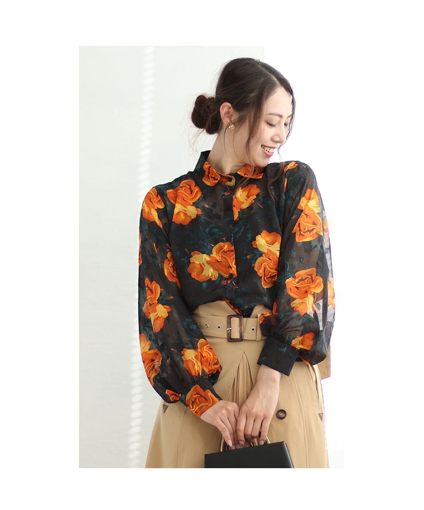 レディース 大人 上品 艶やかなオレンジの花咲くシアーブラウス