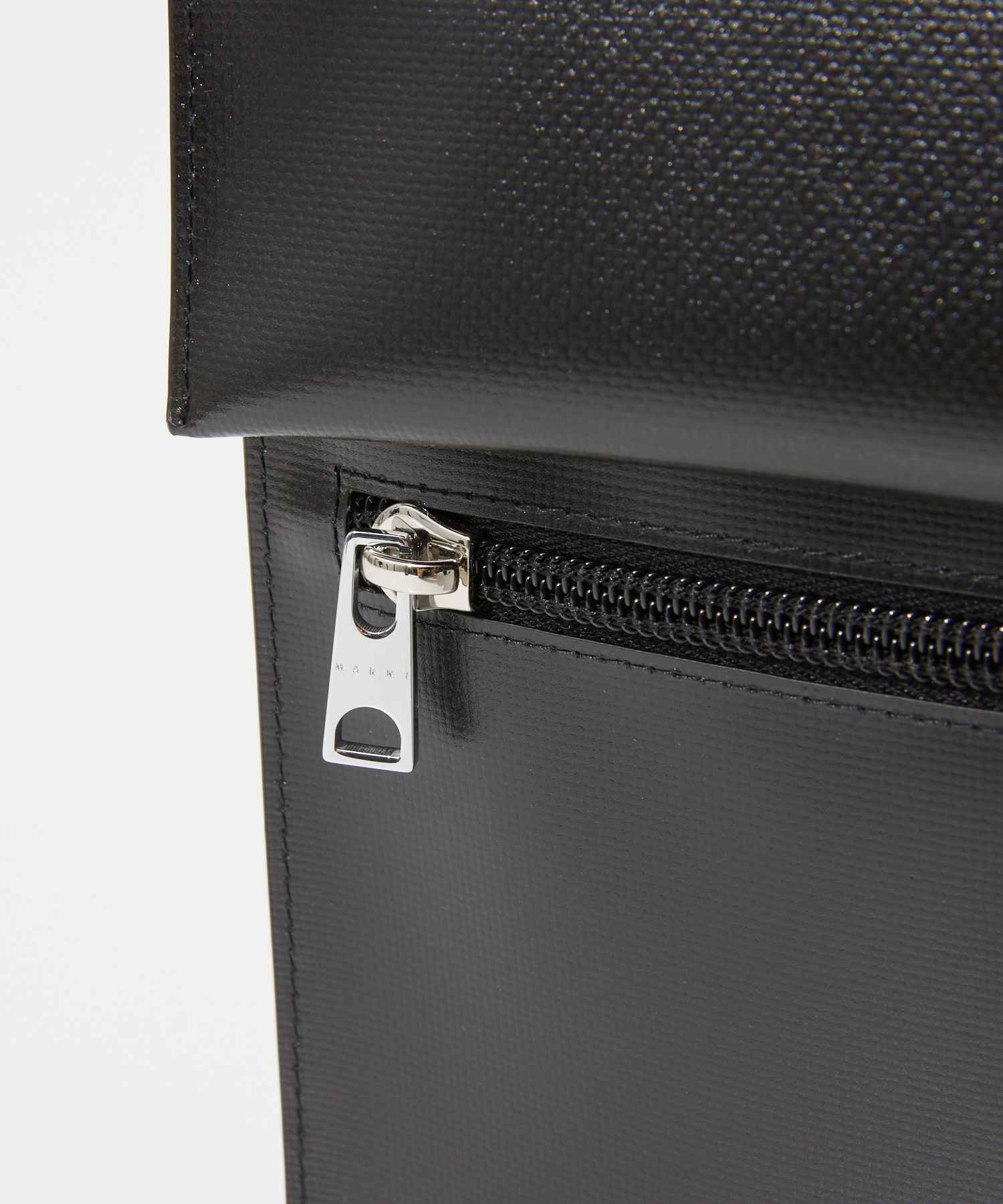 クーポン】マルニ MARNI SBMQ0036A1 P5769 ショルダーバッグ