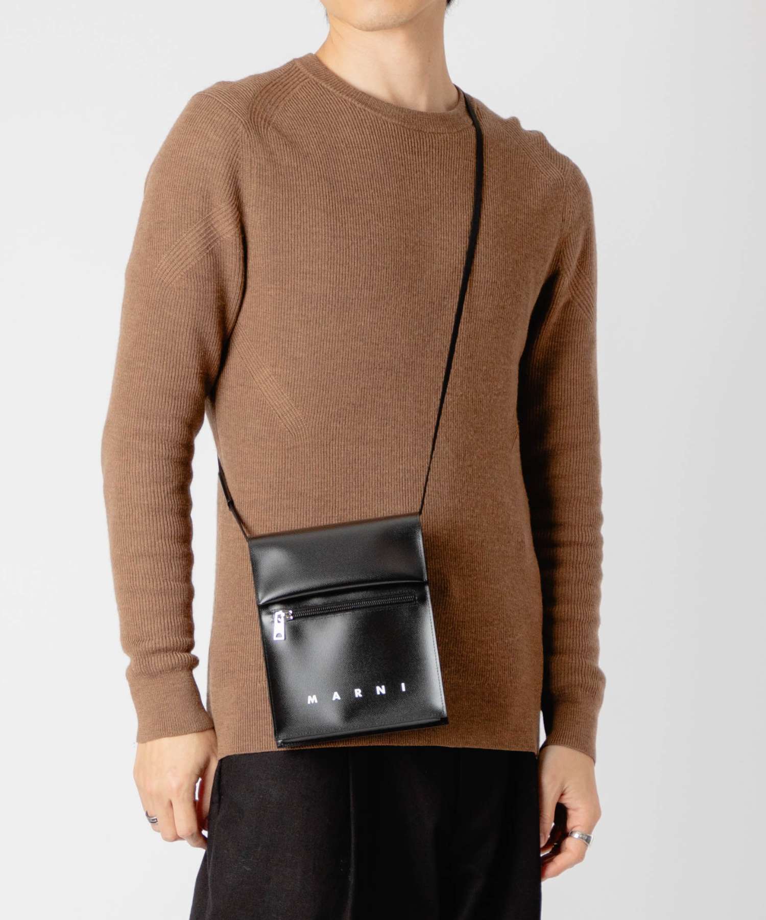 セール5%OFF】マルニ MARNI SBMQ0036A1 P5769 ショルダーバッグ セール5%OFF】マルニ MARNI SBMQ0036A1 P5769 ショルダーバッグ