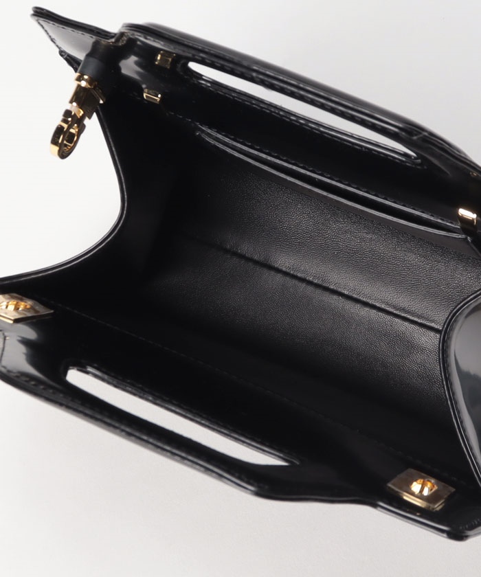 セール】【FERRAGAMO】フェラガモ WANDA ミニバッグ ショルダー セール】【FERRAGAMO】フェラガモ WANDA ミニバッグ ショルダー