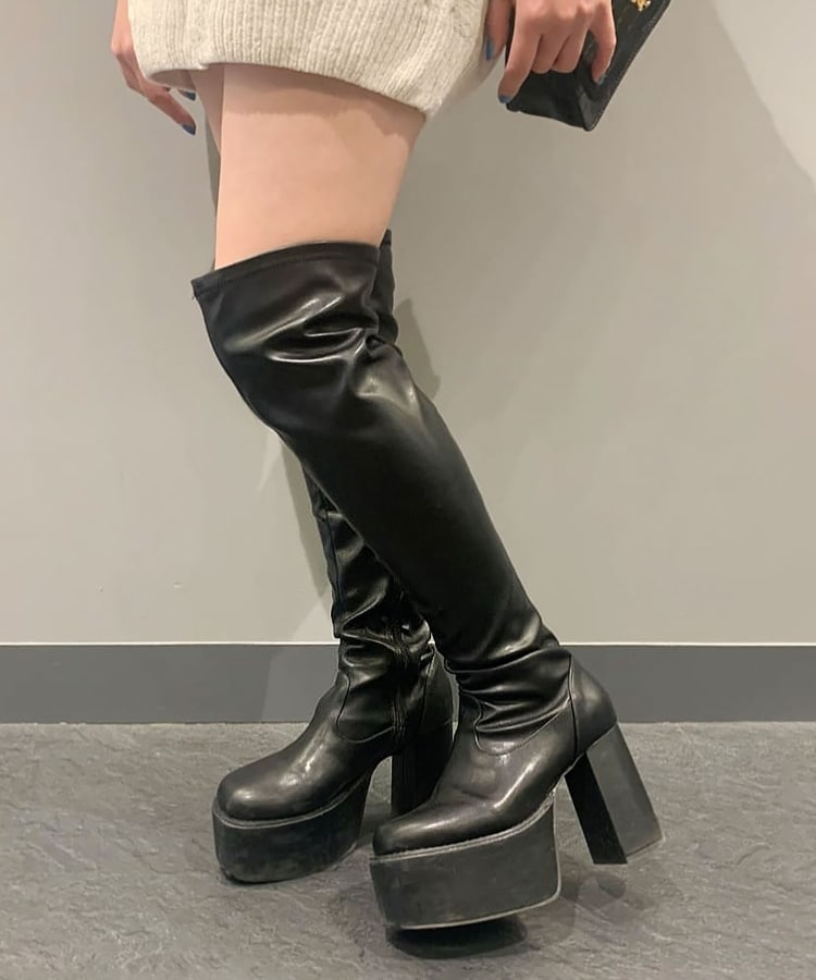 今季ブランド 定価34万Christian Louboutinエナメル ニーハイブーツ37.5（黒 靴