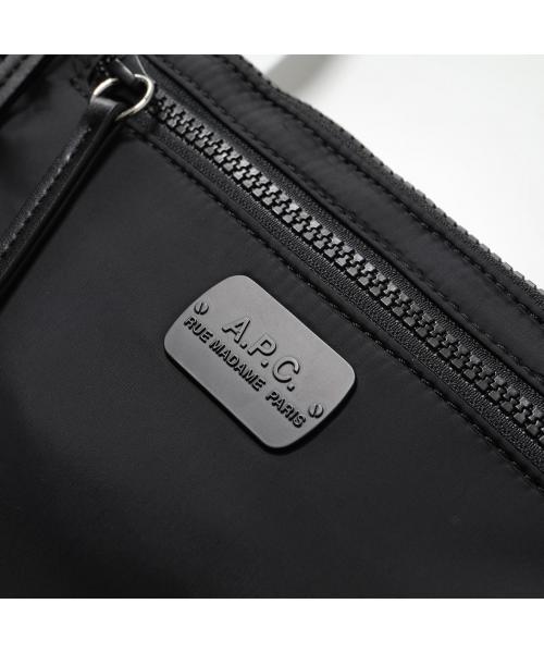 セール】APC A.P.C. ボディバッグ banane blake PAAFO H62232 セール】APC A.P.C. ボディバッグ banane blake PAAFO H62232