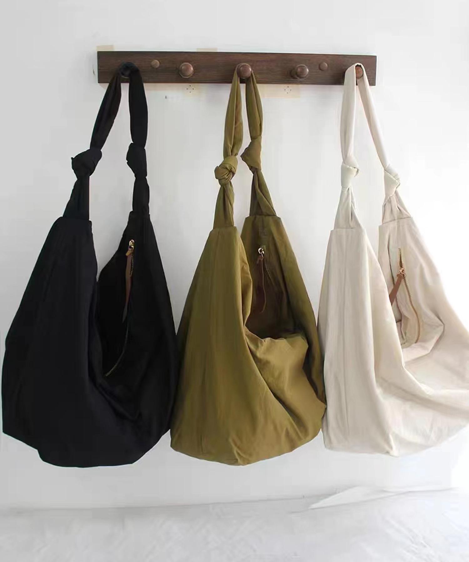 cult gaia バンブー　ハーフムーンバッグ Cult Gaia Nadia Half-Moon Shoulder Bag | Neiman Marcus
