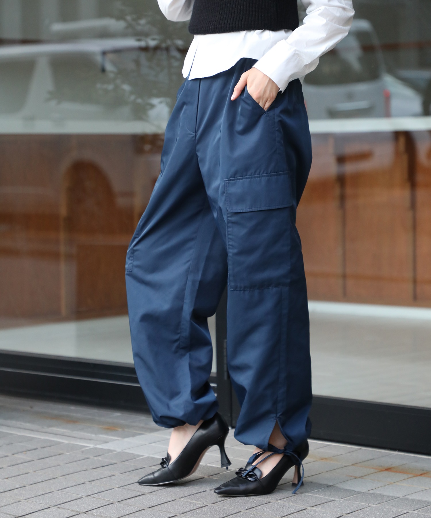 Drawstring Elastic Waist Roll Hem Jeans – BloomChic