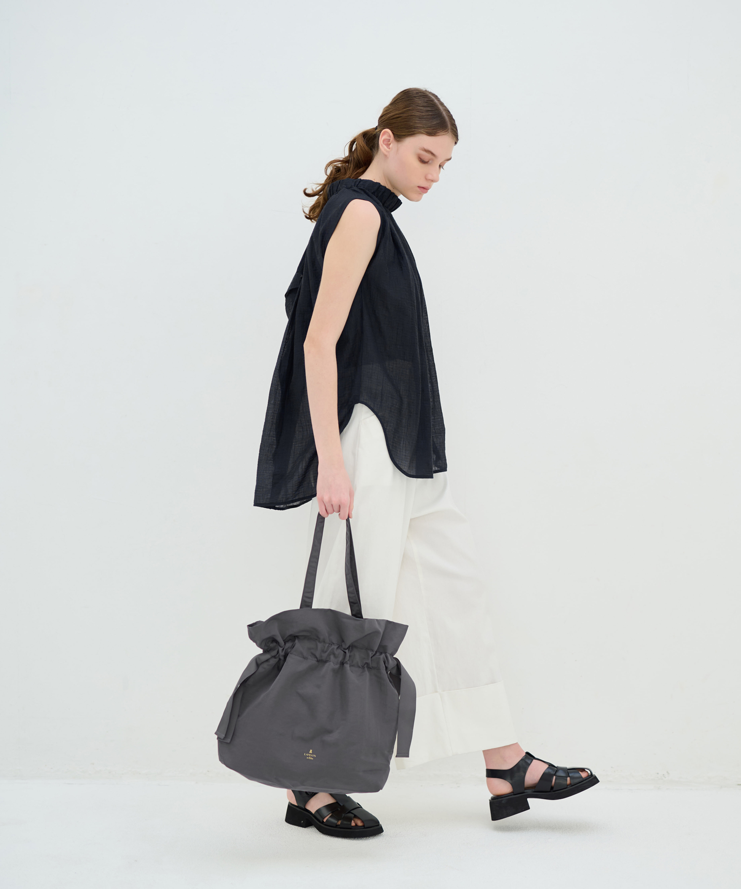 巾着トート(505912240) | ランバンオンブルー(LANVIN en Bleu 巾着トート(505912240) | ランバンオンブルー(LANVIN en Bleu