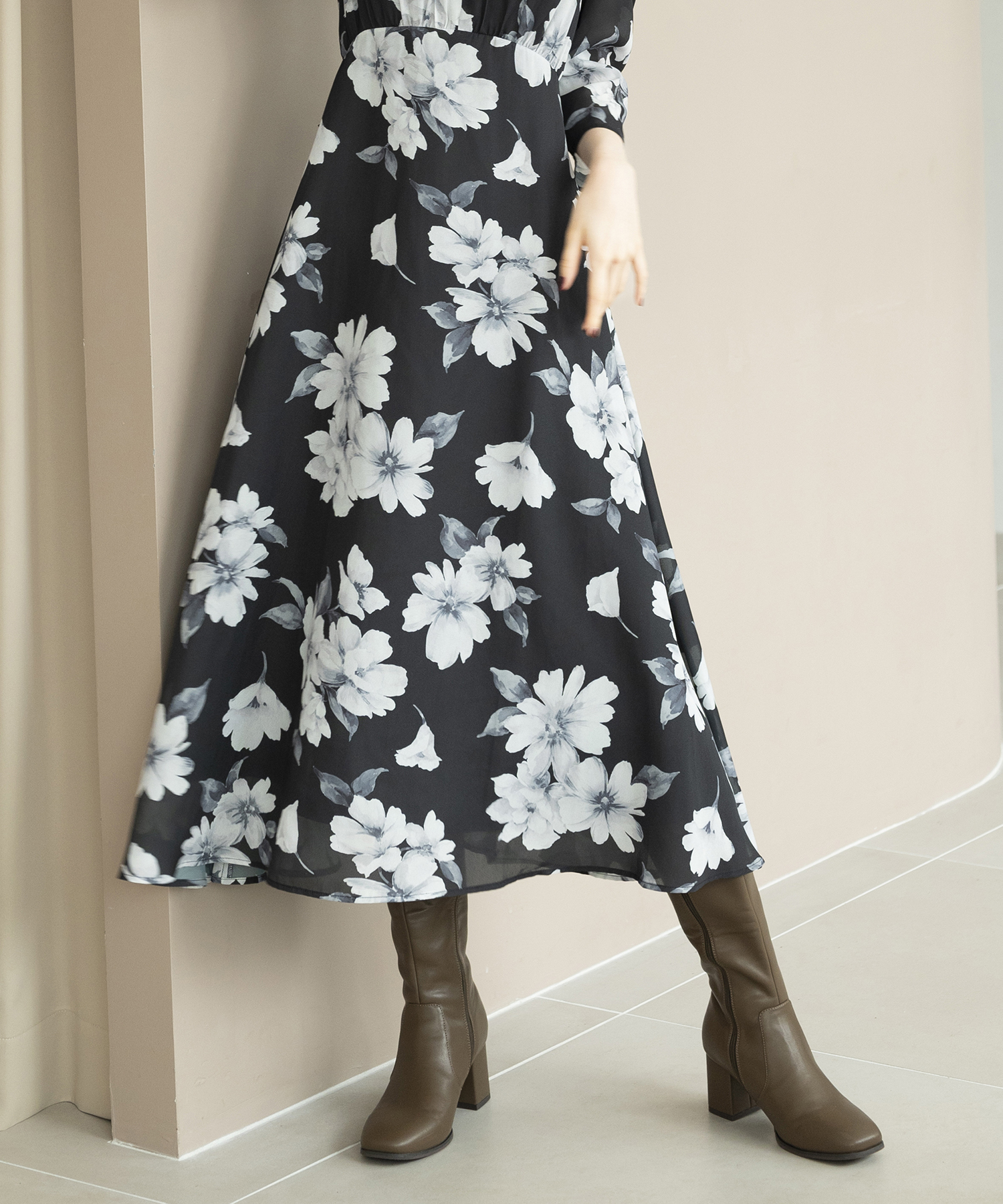 セール 29%OFF】ミッシュマッシュ MISCH MASCH ホリデーフラワー セール 29%OFF】ミッシュマッシュ MISCH MASCH ホリデーフラワー
